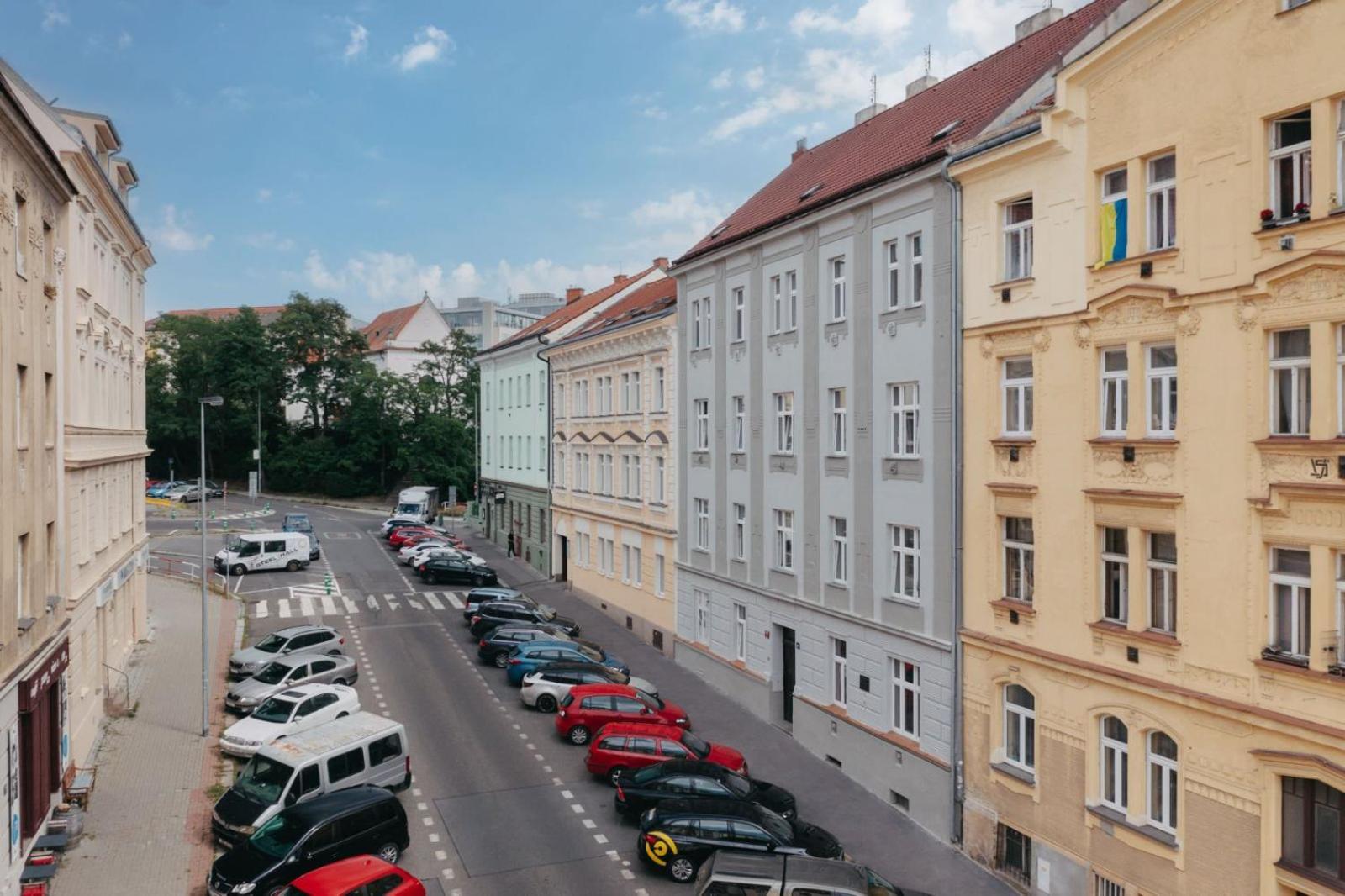 Luxury Musicians In By Metro Vysehrad Appartement
